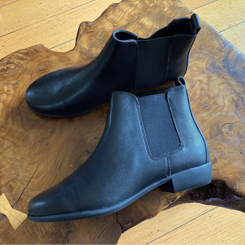 Aerosoles Stepdance ankle boots 9.5 wide black. NIB